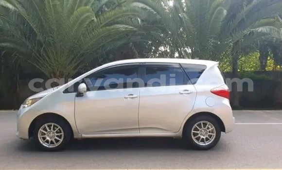 Acheter Occasion Voiture Toyota Ractis Blanc à Lusaka, Zambie Acheter Occasion Voiture Toyota Ractis Blanc à Lusaka, Zambie