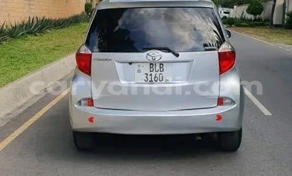 Acheter Occasion Voiture Toyota Ractis Blanc à Lusaka, Zambie Acheter Occasion Voiture Toyota Ractis Blanc à Lusaka, Zambie