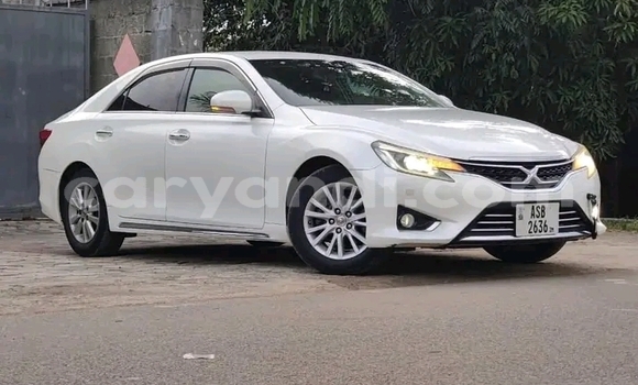 Acheter Occasion Voiture Toyota Mark X Blanc à Lusaka, Zambie Acheter Occasion Voiture Toyota Mark X Blanc à Lusaka, Zambie