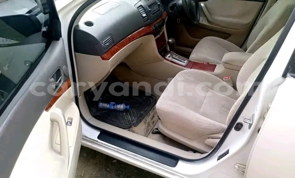 Acheter Occasion Voiture Toyota Allion Blanc à Lusaka, Zambie Acheter Occasion Voiture Toyota Allion Blanc à Lusaka, Zambie