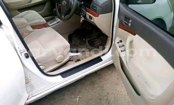 Acheter Occasion Voiture Toyota Allion Blanc à Lusaka, Zambie Acheter Occasion Voiture Toyota Allion Blanc à Lusaka, Zambie