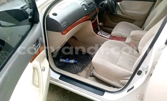 Acheter Occasion Voiture Toyota Allion Blanc à Lusaka, Zambie Acheter Occasion Voiture Toyota Allion Blanc à Lusaka, Zambie