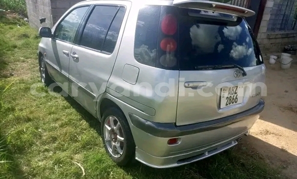 Acheter Occasion Voiture Toyota Raum Autre à Lusaka, Zambie