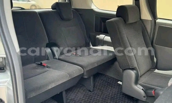 Acheter Occasion Voiture Toyota Noah Autre à Lusaka, Zambie Acheter Occasion Voiture Toyota Noah Autre à Lusaka, Zambie