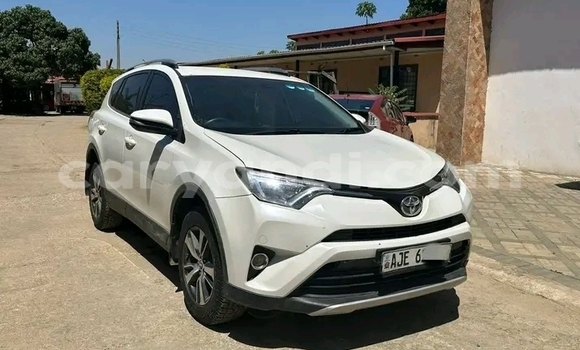 Acheter Occasion Voiture Toyota RAV4 Blanc à Lusaka, Zambie Acheter Occasion Voiture Toyota RAV4 Blanc à Lusaka, Zambie