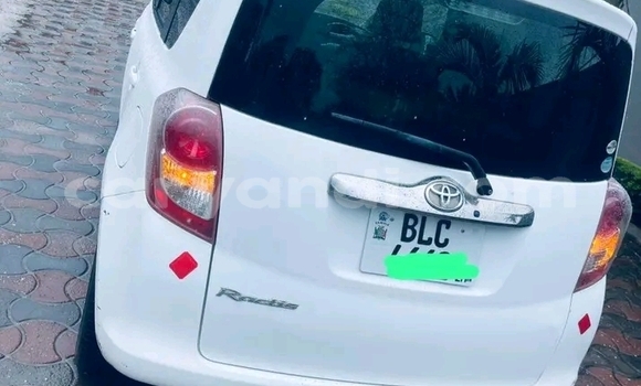 Acheter Occasion Voiture Toyota Ractis Blanc à Lusaka, Zambie Acheter Occasion Voiture Toyota Ractis Blanc à Lusaka, Zambie