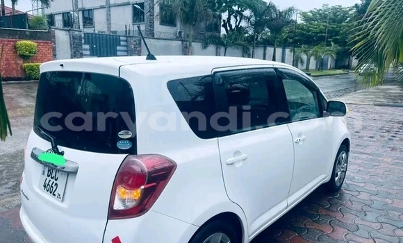 Acheter Occasion Voiture Toyota Ractis Blanc à Lusaka, Zambie Acheter Occasion Voiture Toyota Ractis Blanc à Lusaka, Zambie