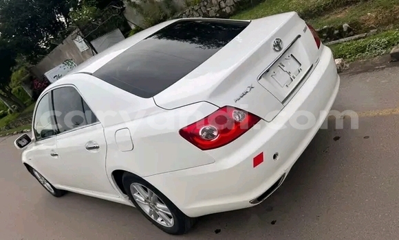 Acheter Occasion Voiture Toyota Mark X Blanc à Lusaka, Zambie Acheter Occasion Voiture Toyota Mark X Blanc à Lusaka, Zambie