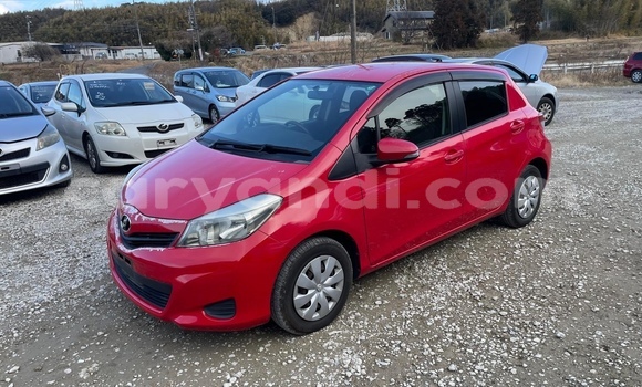 Acheter Occasion Voiture Toyota Vitz Rouge à Lusaka, Zambie