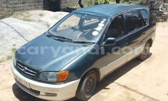 Tenga Tsaru Toyota Ipsum Zvimwe Mota in Lusaka in Zambia