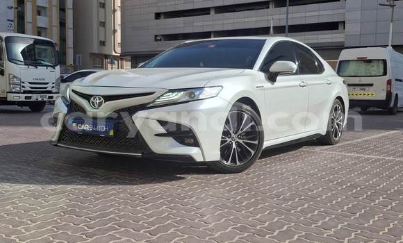 Buy Used Toyota Camry White Car in Lusaka in Zambia