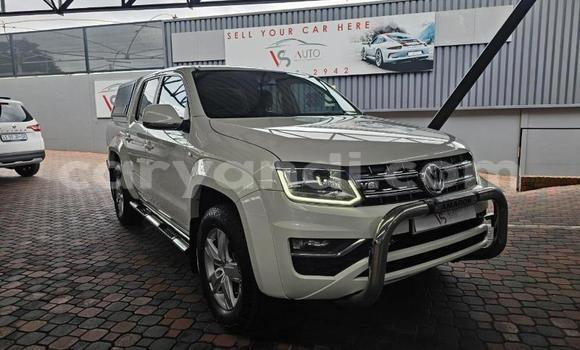 Acheter Occasion Voiture Volkswagen Amarok Blanc à Solwezi, Nord-Ouest Acheter Occasion Voiture Volkswagen Amarok Blanc à Solwezi, Nord-Ouest