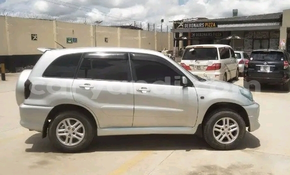 Tenga Tsaru Toyota RAV4 Chena Mota in Kansanshi in North-Western Tenga Tsaru Toyota RAV4 Chena Mota in Kansanshi in North-Western