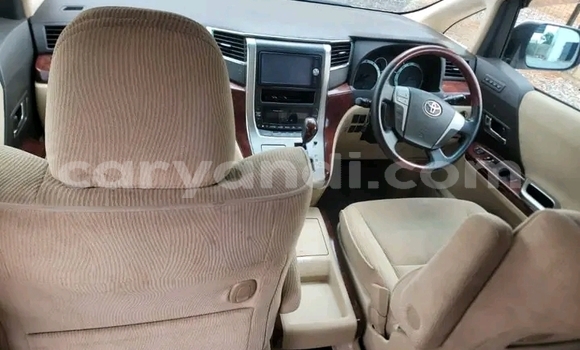 Buy Used Toyota Alphard White Car in Lusaka in Zambia