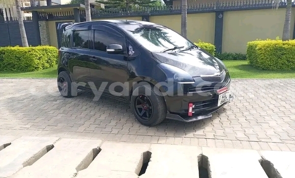 Tenga Tsaru Toyota Ractis Nhema Mota in Kansanshi in North-Western Tenga Tsaru Toyota Ractis Nhema Mota in Kansanshi in North-Western