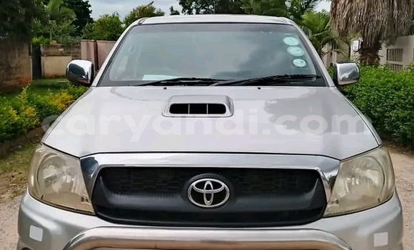 Tenga Tsaru Toyota Hilux Chena Mota in Lusaka in Zambia Tenga Tsaru Toyota Hilux Chena Mota in Lusaka in Zambia