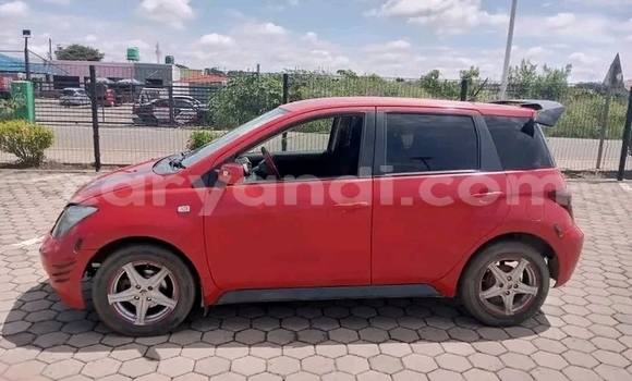 Tenga Tsaru Toyota IST Tsvuku Mota in Limulunga in Western Tenga Tsaru Toyota IST Tsvuku Mota in Limulunga in Western