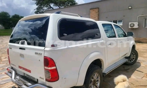 Tenga Tsaru Toyota Hilux Chena Mota in Lusaka in Zambia Tenga Tsaru Toyota Hilux Chena Mota in Lusaka in Zambia