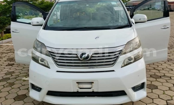 Buy Used Toyota Vellfire White Car in Lusaka in Zambia Buy Used Toyota Vellfire White Car in Lusaka in Zambia