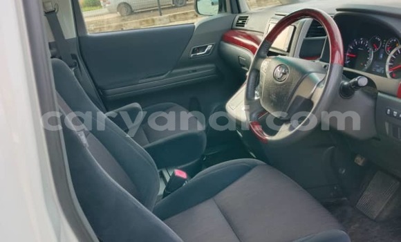 Buy Used Toyota Vellfire White Car in Lusaka in Zambia Buy Used Toyota Vellfire White Car in Lusaka in Zambia