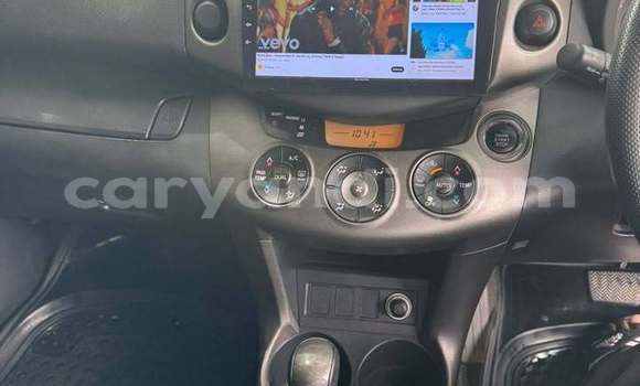 Acheter Occasion Voiture Toyota Vanguard Blanc à Kitwe, Zambie Acheter Occasion Voiture Toyota Vanguard Blanc à Kitwe, Zambie