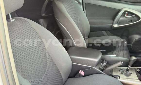 Acheter Occasion Voiture Toyota Vanguard Blanc à Kitwe, Zambie Acheter Occasion Voiture Toyota Vanguard Blanc à Kitwe, Zambie