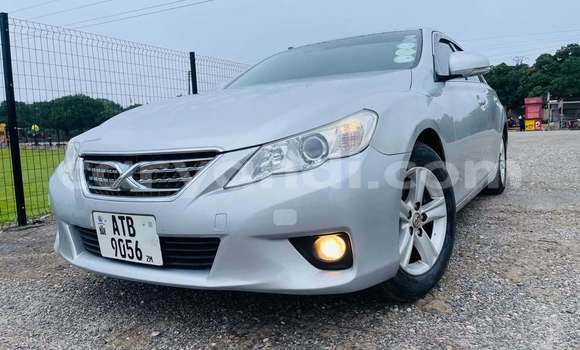 Nunua Ilio tumika Toyota Mark X Nyeupe Gari ndani ya Kitwe nchini Zambia