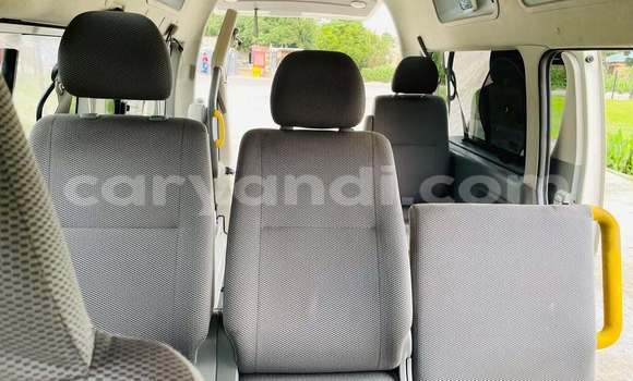 Acheter Occasion Voiture Toyota Hiace Blanc à Kitwe, Zambie Acheter Occasion Voiture Toyota Hiace Blanc à Kitwe, Zambie