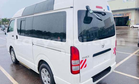 Acheter Occasion Voiture Toyota Hiace Blanc à Kitwe, Zambie Acheter Occasion Voiture Toyota Hiace Blanc à Kitwe, Zambie