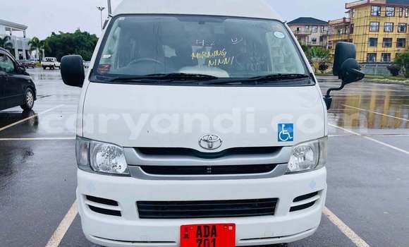 Acheter Occasion Voiture Toyota Hiace Blanc à Kitwe, Zambie Acheter Occasion Voiture Toyota Hiace Blanc à Kitwe, Zambie