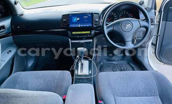 Acheter Occasion Voiture Toyota Allion Blanc à Kitwe, Zambie Acheter Occasion Voiture Toyota Allion Blanc à Kitwe, Zambie