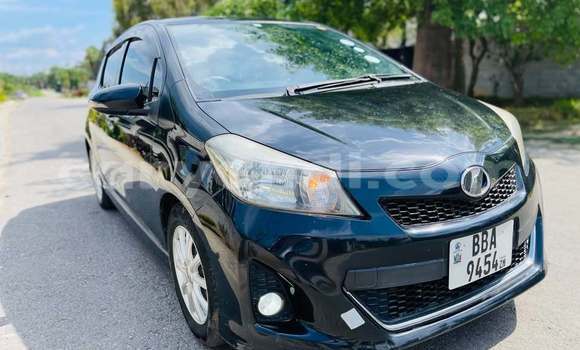 Nunua Ilio tumika Toyota Vitz Nyeusi Gari ndani ya Kitwe nchini Zambia