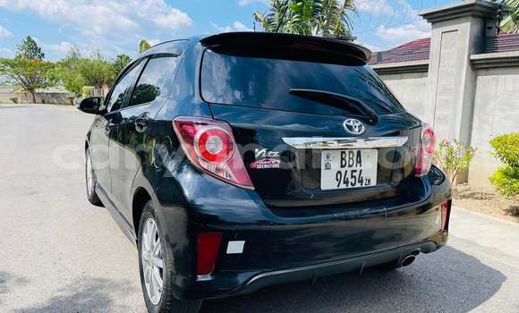 Acheter Occasion Voiture Toyota Vitz Noir à Kitwe, Zambie Acheter Occasion Voiture Toyota Vitz Noir à Kitwe, Zambie