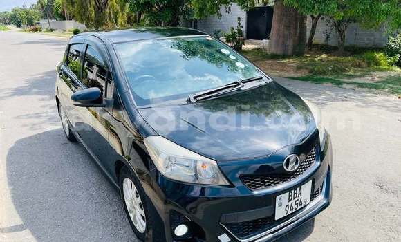 Acheter Occasion Voiture Toyota Vitz Noir à Kitwe, Zambie Acheter Occasion Voiture Toyota Vitz Noir à Kitwe, Zambie