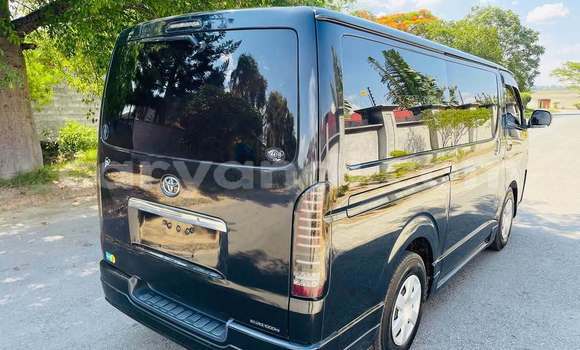 Acheter Occasion Voiture Toyota Hiace Noir à Kitwe, Zambie Acheter Occasion Voiture Toyota Hiace Noir à Kitwe, Zambie