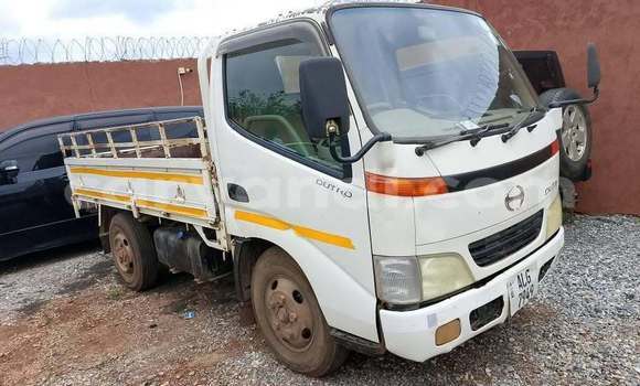 Acheter Occasion Utilitaire DAF CF Blanc à Kitwe, Zambie Acheter Occasion Utilitaire DAF CF Blanc à Kitwe, Zambie