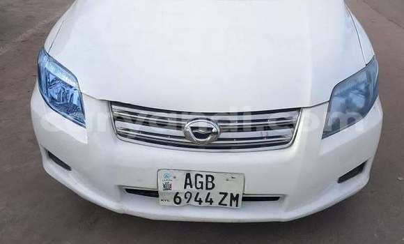 Buy Used Toyota Axio White Car in Kitwe in Zambia