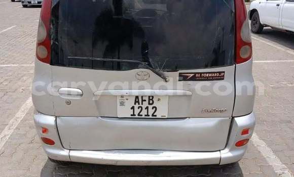 Acheter Occasion Voiture Toyota FunCargo Autre à Kitwe, Zambie Acheter Occasion Voiture Toyota FunCargo Autre à Kitwe, Zambie