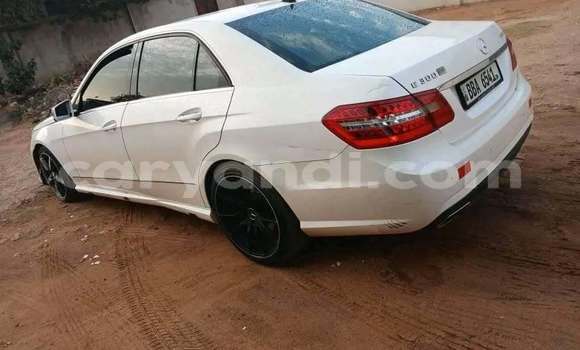 Tenga Tsaru Mercedes‒Benz E–Class Chena Mota in Kitwe in Zambia Tenga Tsaru Mercedes‒Benz E–Class Chena Mota in Kitwe in Zambia