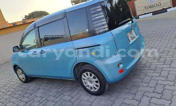 Acheter Occasion Voiture Toyota Sienta Bleu à Kitwe, Zambie Acheter Occasion Voiture Toyota Sienta Bleu à Kitwe, Zambie