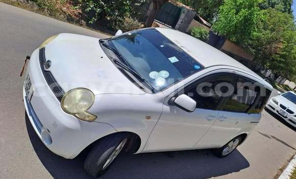 Nunua Ilio tumika Toyota Sienta Nyeupe Gari ndani ya Kitwe nchini Zambia