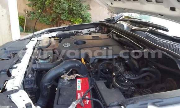 Acheter Occasion Voiture Toyota Hilux Blanc à Kitwe, Zambie Acheter Occasion Voiture Toyota Hilux Blanc à Kitwe, Zambie