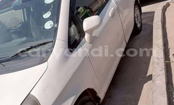 Acheter Occasion Voiture Honda FIT Blanc à Kitwe, Zambie Acheter Occasion Voiture Honda FIT Blanc à Kitwe, Zambie