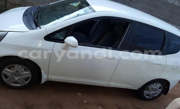 Acheter Occasion Voiture Honda FIT Blanc à Lusaka, Zambie Acheter Occasion Voiture Honda FIT Blanc à Lusaka, Zambie