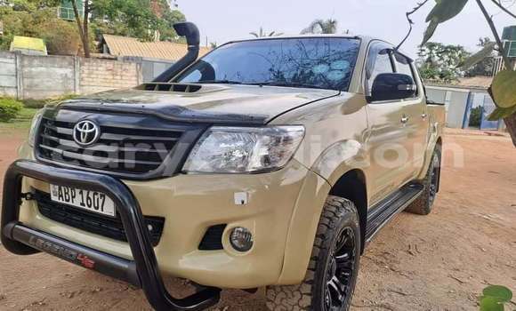 Tenga Tsaru Toyota Hilux Zvimwe Mota in Kitwe in Zambia