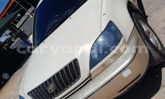 Nunua Ilio tumika Toyota Harrier Nyeupe Gari ndani ya Kitwe nchini Zambia