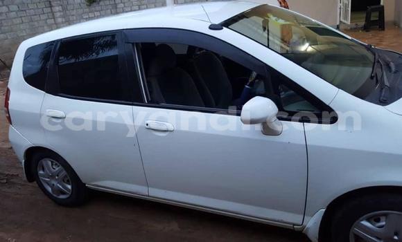 Acheter Occasion Voiture Honda FIT Blanc à Lusaka, Zambie Acheter Occasion Voiture Honda FIT Blanc à Lusaka, Zambie