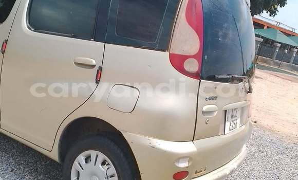 Acheter Occasion Voiture Toyota FunCargo Autre à Kitwe, Zambie Acheter Occasion Voiture Toyota FunCargo Autre à Kitwe, Zambie