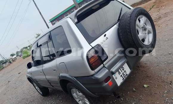 Acheter Occasion Voiture Toyota RAV4 Autre à Kitwe, Zambie Acheter Occasion Voiture Toyota RAV4 Autre à Kitwe, Zambie