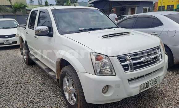 Acheter Occasion Voiture Isuzu KB Blanc à Kitwe, Zambie Acheter Occasion Voiture Isuzu KB Blanc à Kitwe, Zambie
